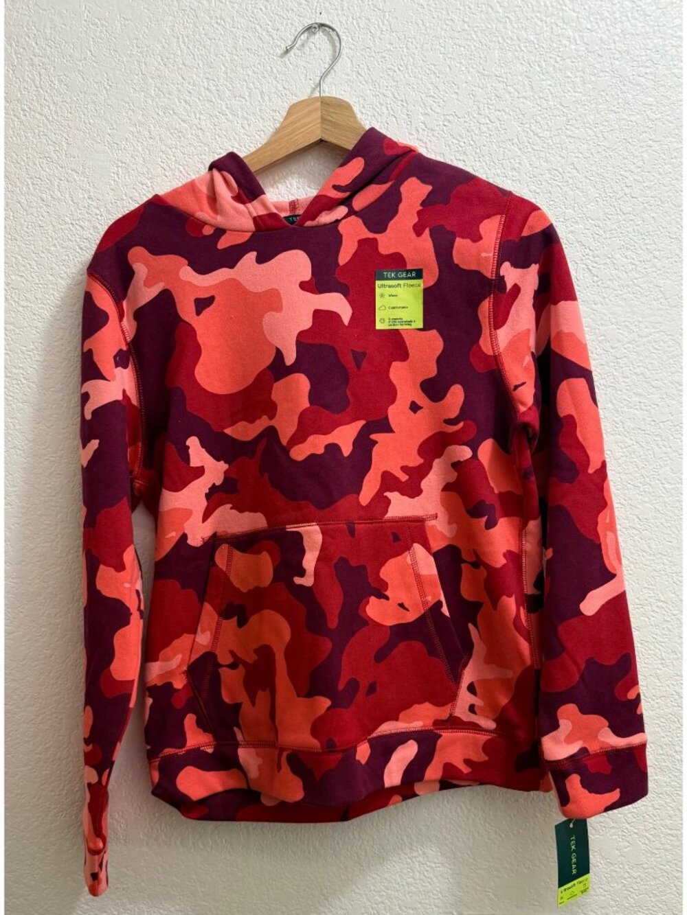 Tek Gear Girls Red Camoflauge Hoodie Sweater Size Large